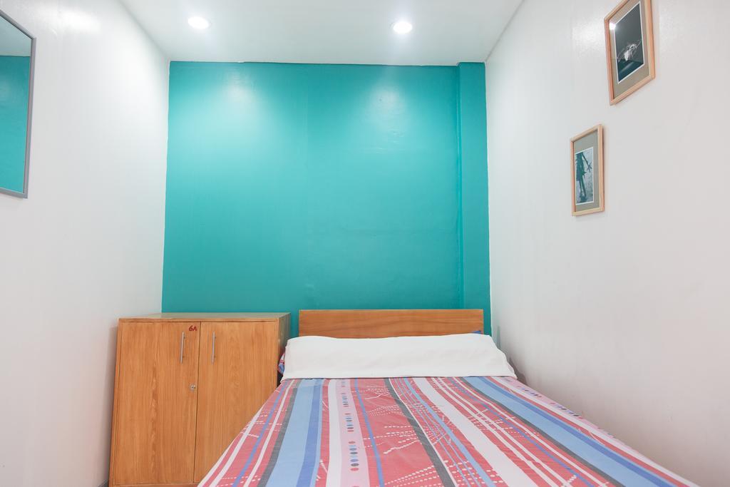 Lokal Hostel San Pedro Makati Værelse billede