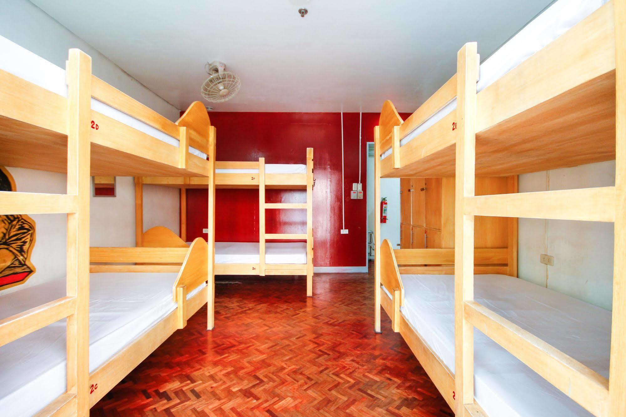 Lokal Hostel San Pedro Makati Eksteriør billede