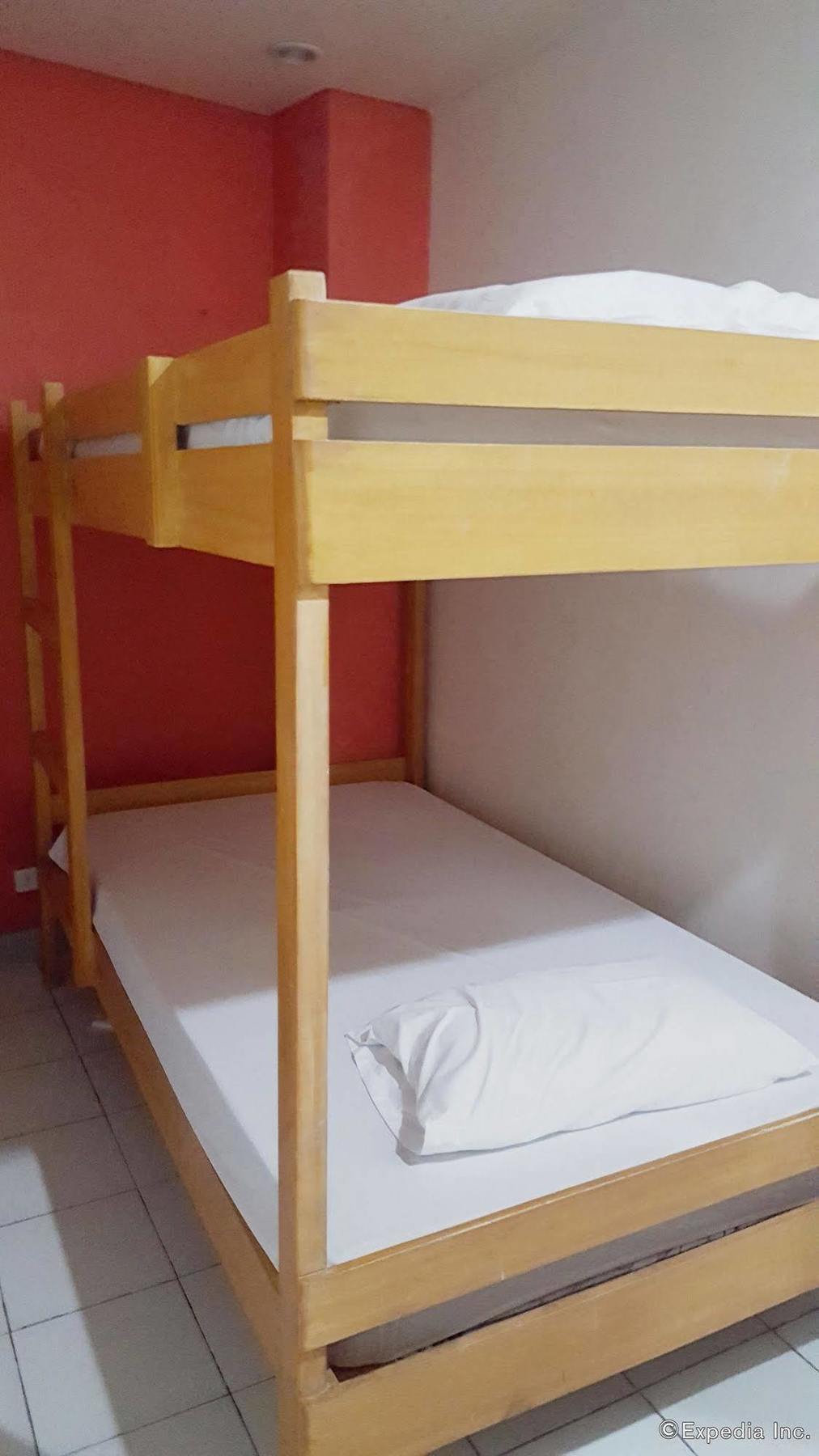 Lokal Hostel San Pedro Makati Eksteriør billede